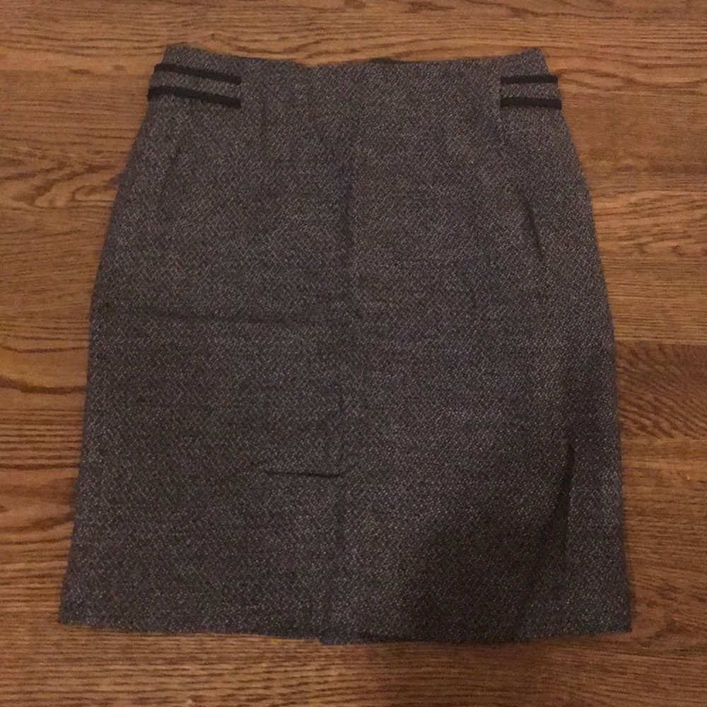 NWT-Banana Republic tweed Pencil Skirt - Size 2